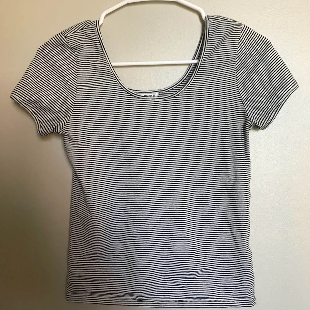 FOREVER 21 STRIPED + STRETCHY TOP